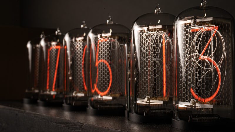 Nixifab France designs and manufactures premium Nixie clocks, merging innovation and craftsmanship. Each piece pays tribute to the retro charm of Nixie tubes, enhanced by modern aesthetics and quality materials. Discover the luminous elegance and timeless precision of our exclusive creations, made in France. – ©NixieFab France